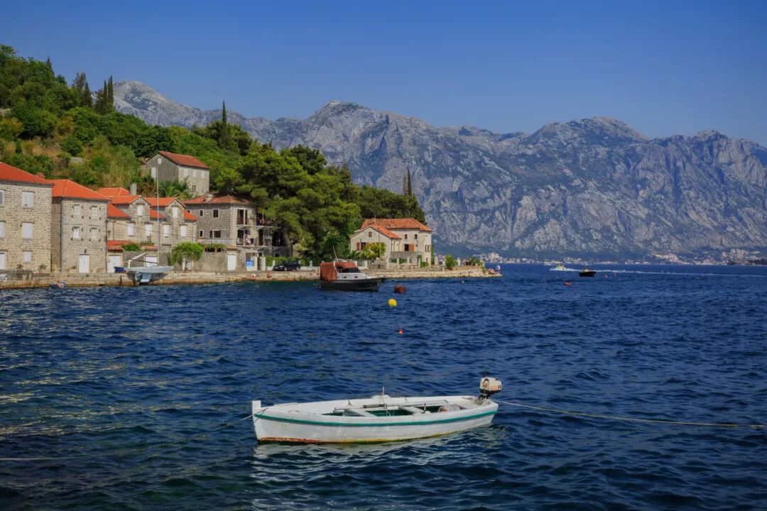 黑山移民条件解析