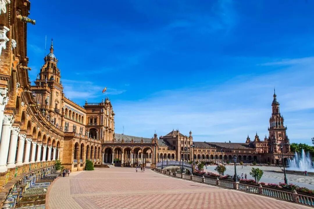 西班牙非盈利移民